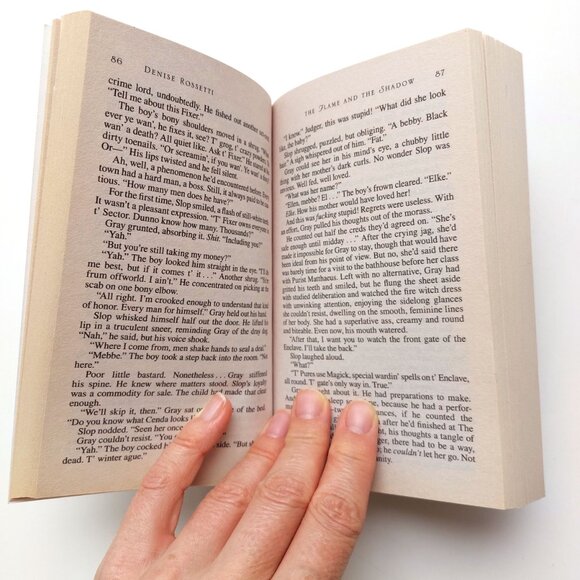 FREE GWP 4 Books Paperback Summer Fiction Bundle - Picture 12 of 12